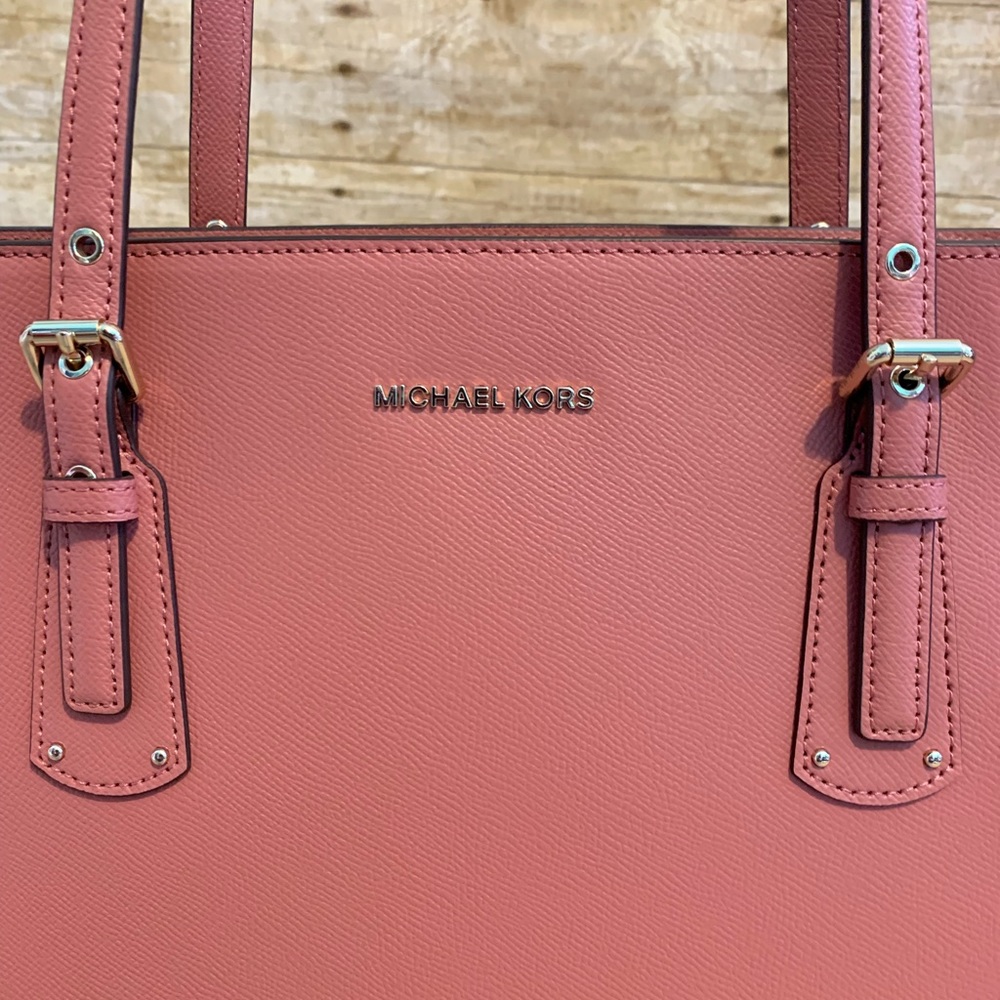 Michael Kors voyager east west tote - Picture 3 of 8